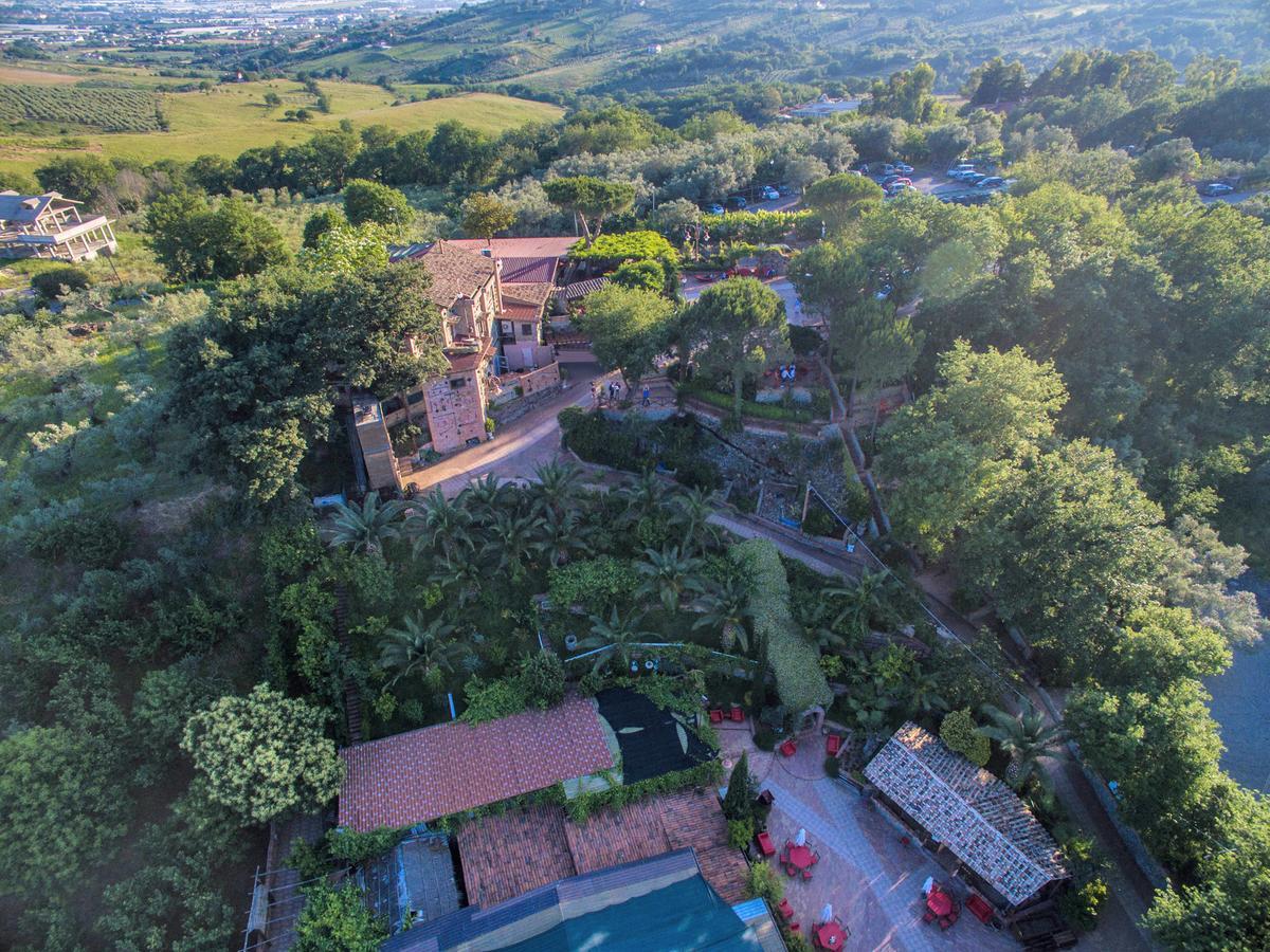 Resort Le Parisien Montecorvino Pugliano Exterior foto